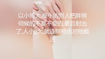 颜值不错的朵朵全程露脸激情大秀，给自己的小奶子丰胸