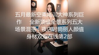 她趴在你的床上，你想对她做些什么？评论区告诉我！