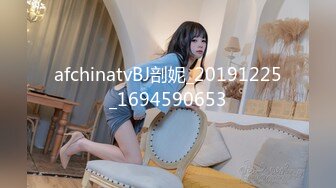 [MP4/ 865M]  甜美少女露脸！和炮友居家操逼！红唇小舌头吃屌，猛怼骚穴白浆四溅，操完不够爽跳蛋自慰