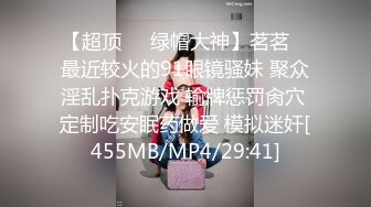 高颜值美女3P 吃鸡啪啪 皮肤白皙被 大奶子哗哗 被轮流无套输出 连续内射