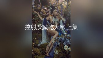 非常淫荡骚御姐，贪婪舔屌呻吟，迫不及待被操，按住双腿一顿猛操，假屌猛捅，实在太骚了